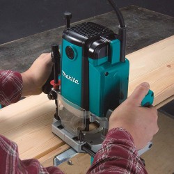 Makita RP1800 Plunge Router 22, 000 RPM, 3-1/4 HP